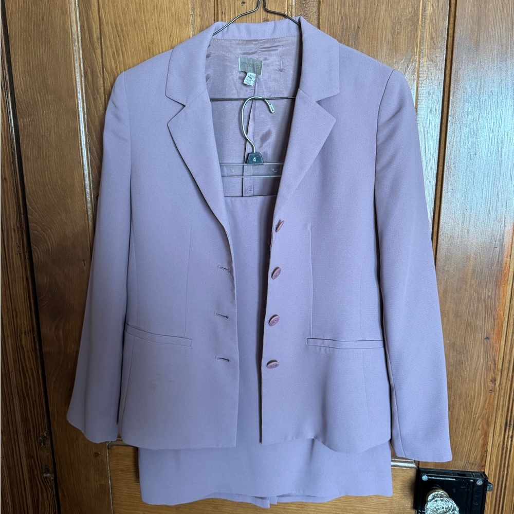 Petite Sophisticate Mauve Jacket with matching slimline skirt.